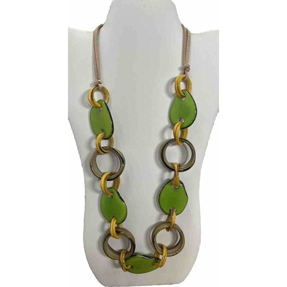 Tagua Nut Statement Necklace ”Bonnie” Fair Trade Natural Materials Green/Beige